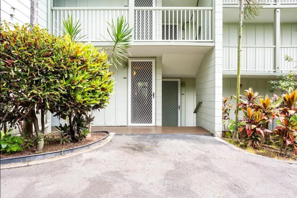 Downtown Hawaiian Theme Condo With Hot Tub, Pool & Beach - Kona Islander Inn Kailua-Kona Exteriör bild