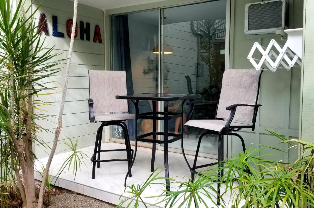 Downtown Hawaiian Theme Condo With Hot Tub, Pool & Beach - Kona Islander Inn Kailua-Kona Exteriör bild