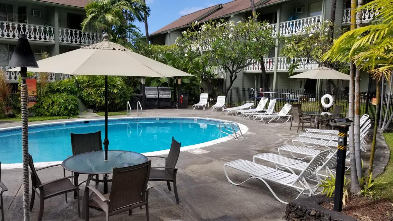 Downtown Hawaiian Theme Condo With Hot Tub, Pool & Beach - Kona Islander Inn Kailua-Kona Exteriör bild