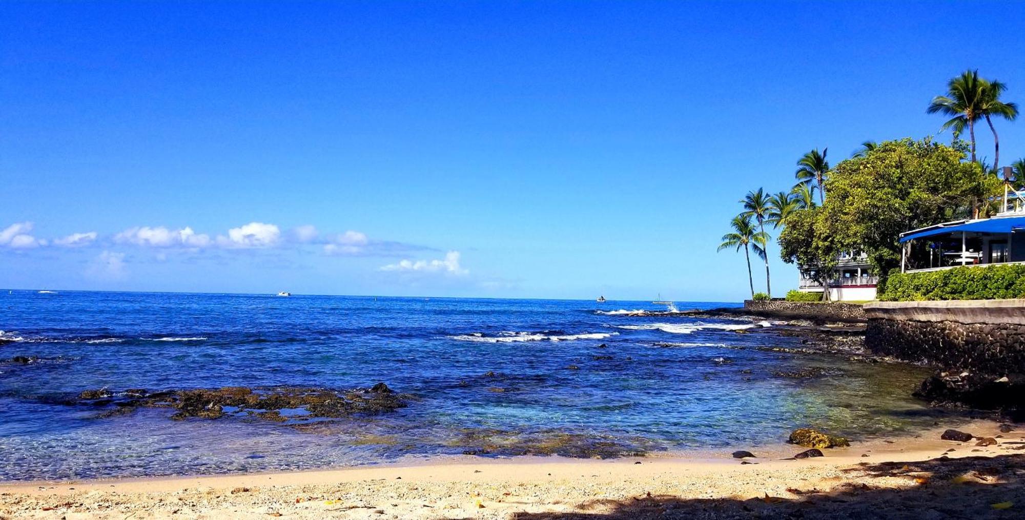 Downtown Hawaiian Theme Condo With Hot Tub, Pool & Beach - Kona Islander Inn Kailua-Kona Exteriör bild